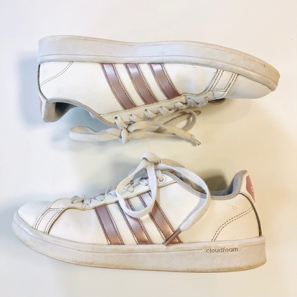 rose gold adidas tennis shoes